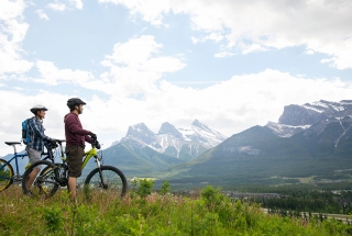 two mountain bikers