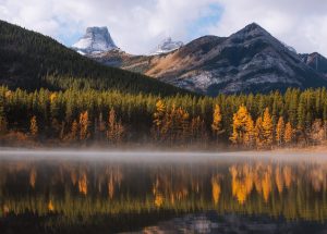 mount lorette ponds in the fall