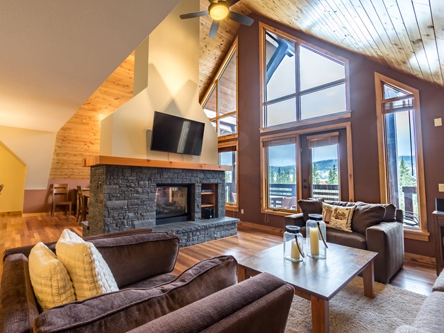 Spring Creek Vacations - Rundle Cliffs Mountain Lodge