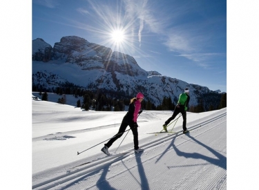 XC Ski: Wednesday Night Lights
