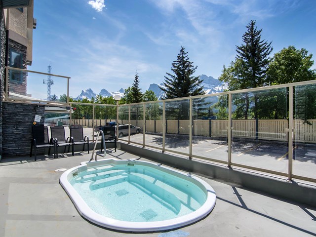 Quality Resort Chateau Canmore 1