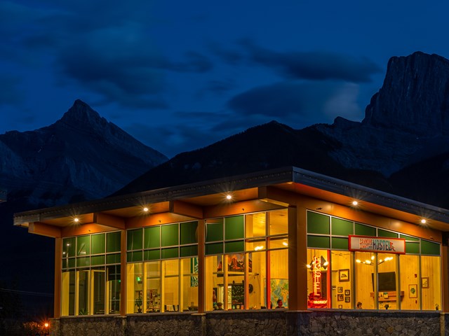 Canmore Downtown Hostel 1