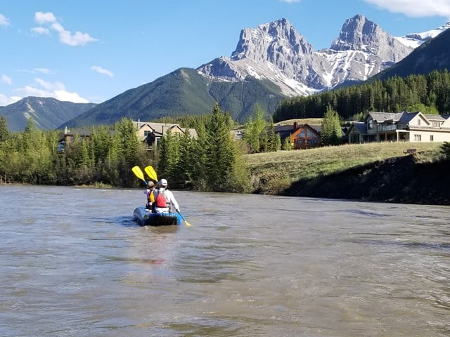 Canmore Inflatable Canoe-Tours