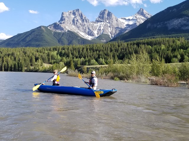 Canmore Inflatable Canoe-Tours