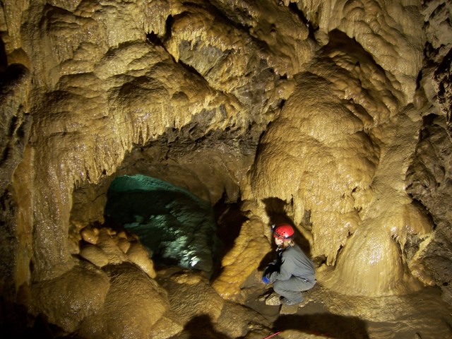 Canmore Cave Tours 1