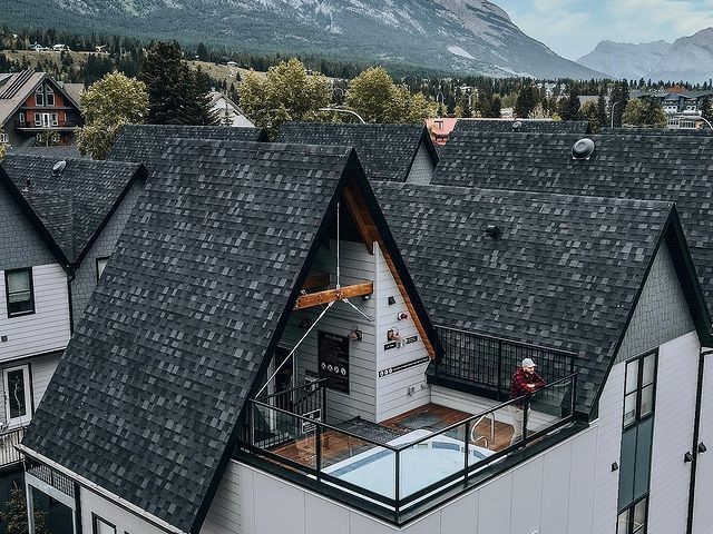 Basecamp Lodge 2