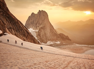 Yamnuska Mountain Adventures 1