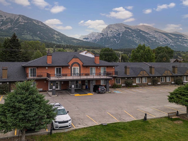 Northwinds Canmore By Basecamp