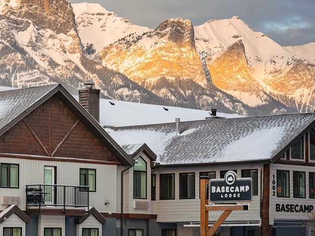 Basecamp Lodge Canmore