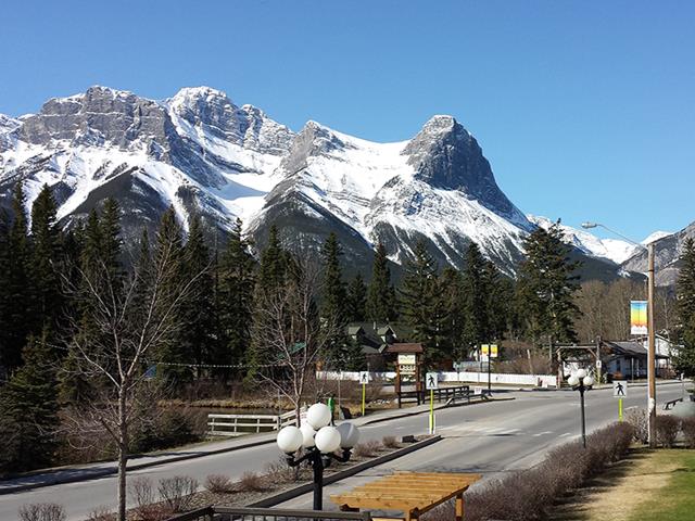 The Shindigs & The Moonsnakes Live at The Drake Canmore | Canmore ...